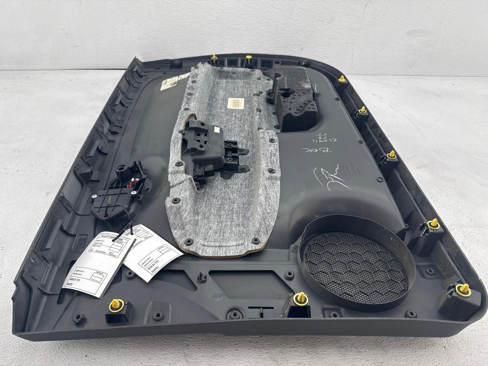 12-18 Fiat 500 Front Left Door Panel Trim Cover Oem