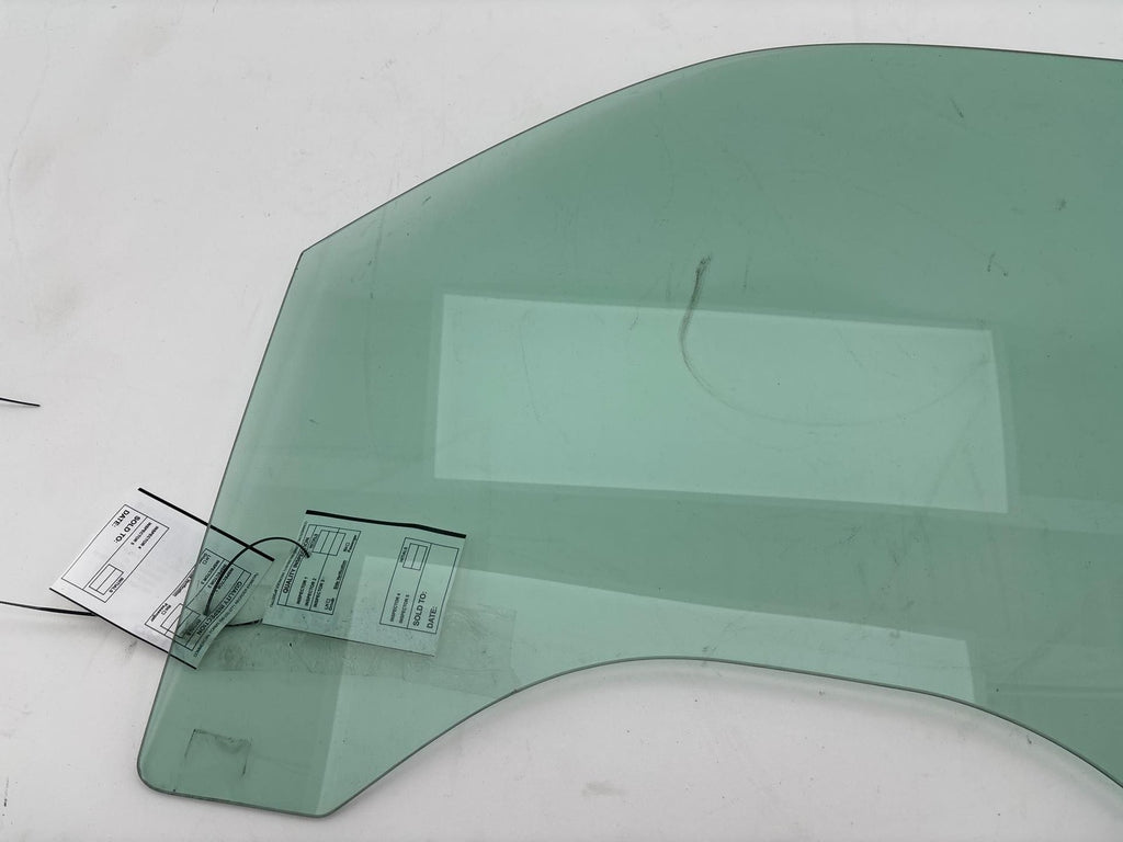 1999 - 2007 Chevrolet Silverado / Sierra 1500 Front Left Door Window Glass OEM
