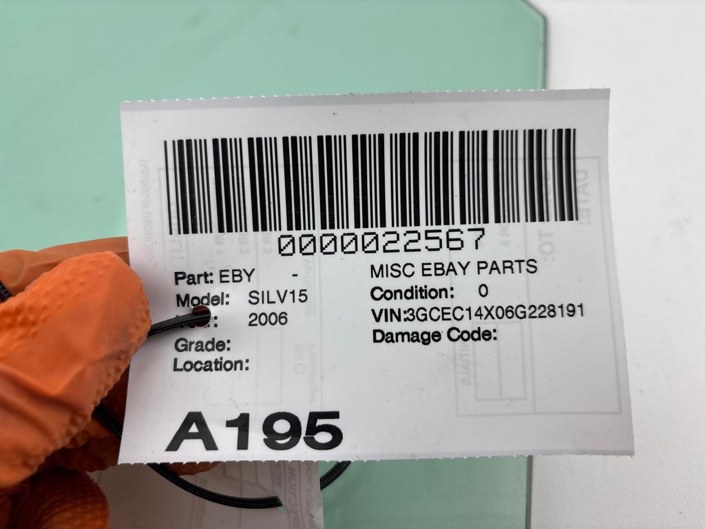 1999 - 2007 Chevrolet Silverado / Sierra 1500 Front Left Door Window Glass OEM