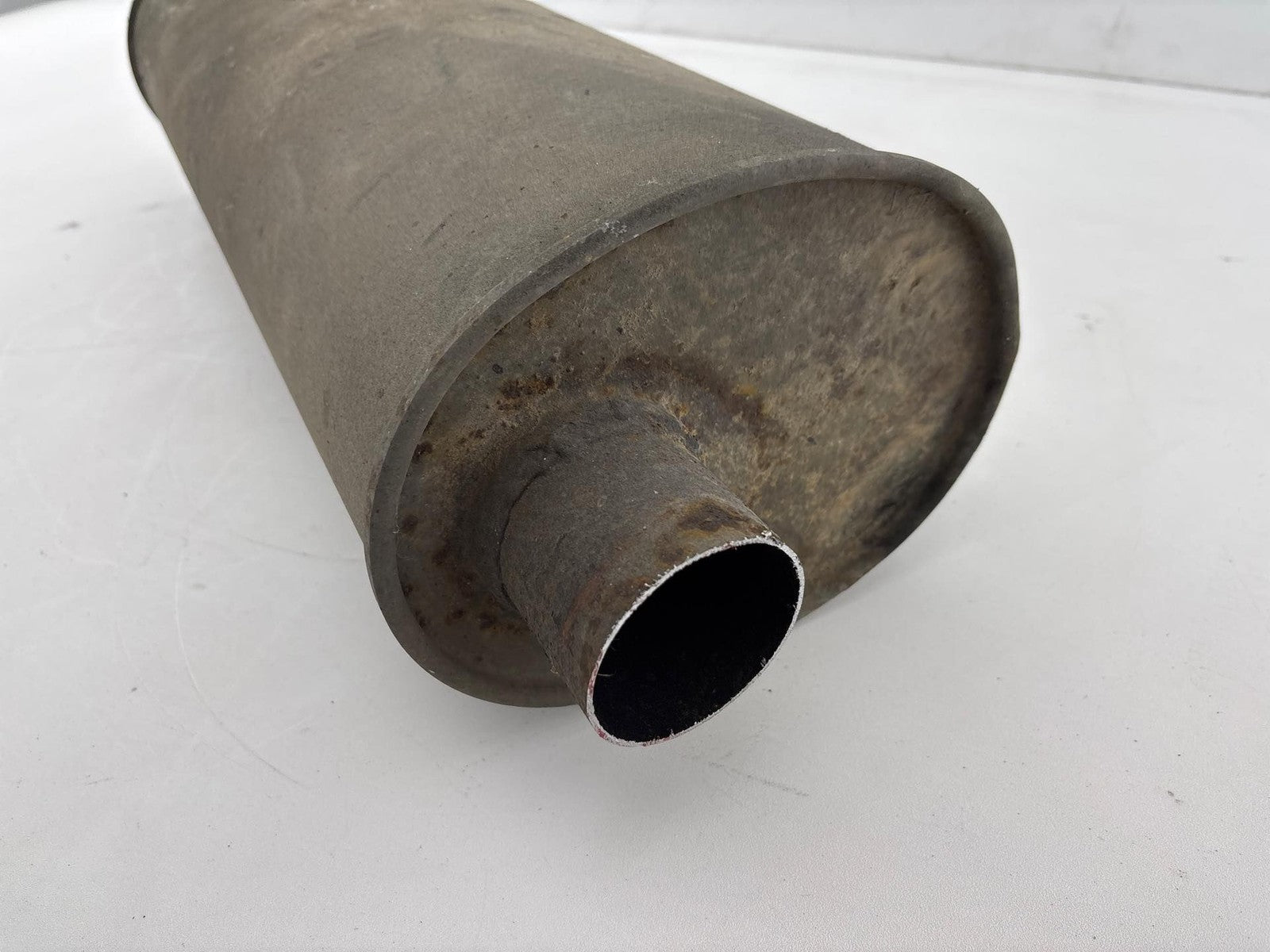 1999-2007 Chevrolet Silverado 1500 Rear Exhaust Muffler OEM