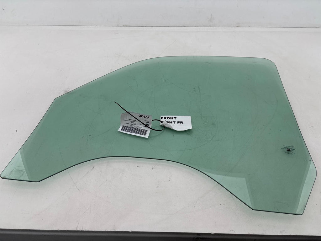 1999-2007 Chevrolet Silverado 1500 Front Right Door Window Glass OEM