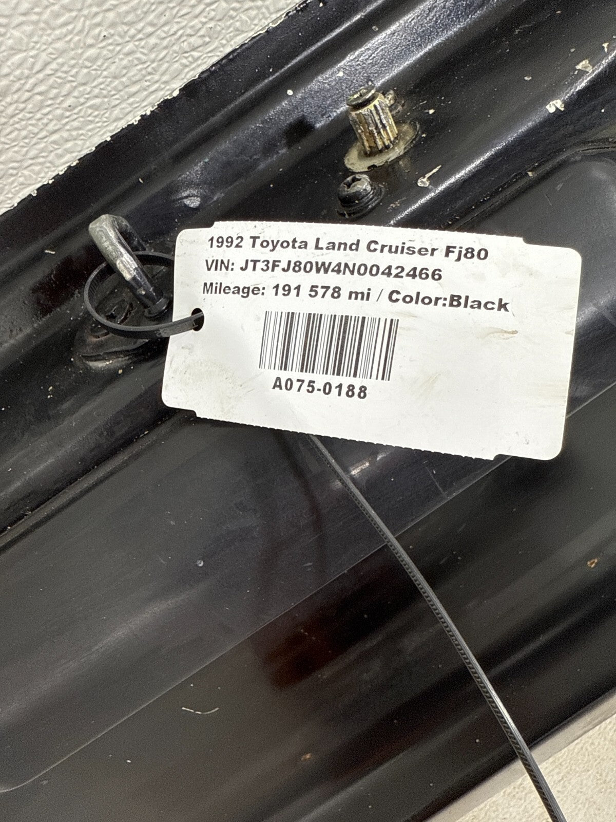 1991-1992 Toyota Land Cruiser Rear Lower Tailgate Black Oem