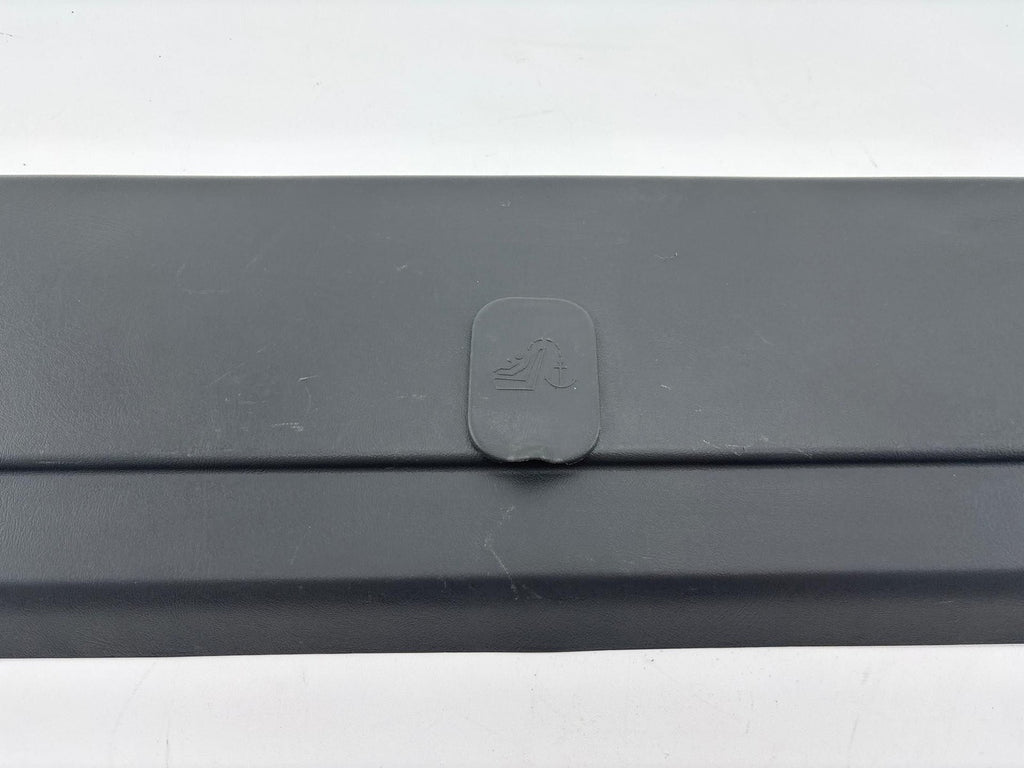 01-07 Chevy Silverado / GMC Sierra Back Glass Reveal Molding OEM 10371626