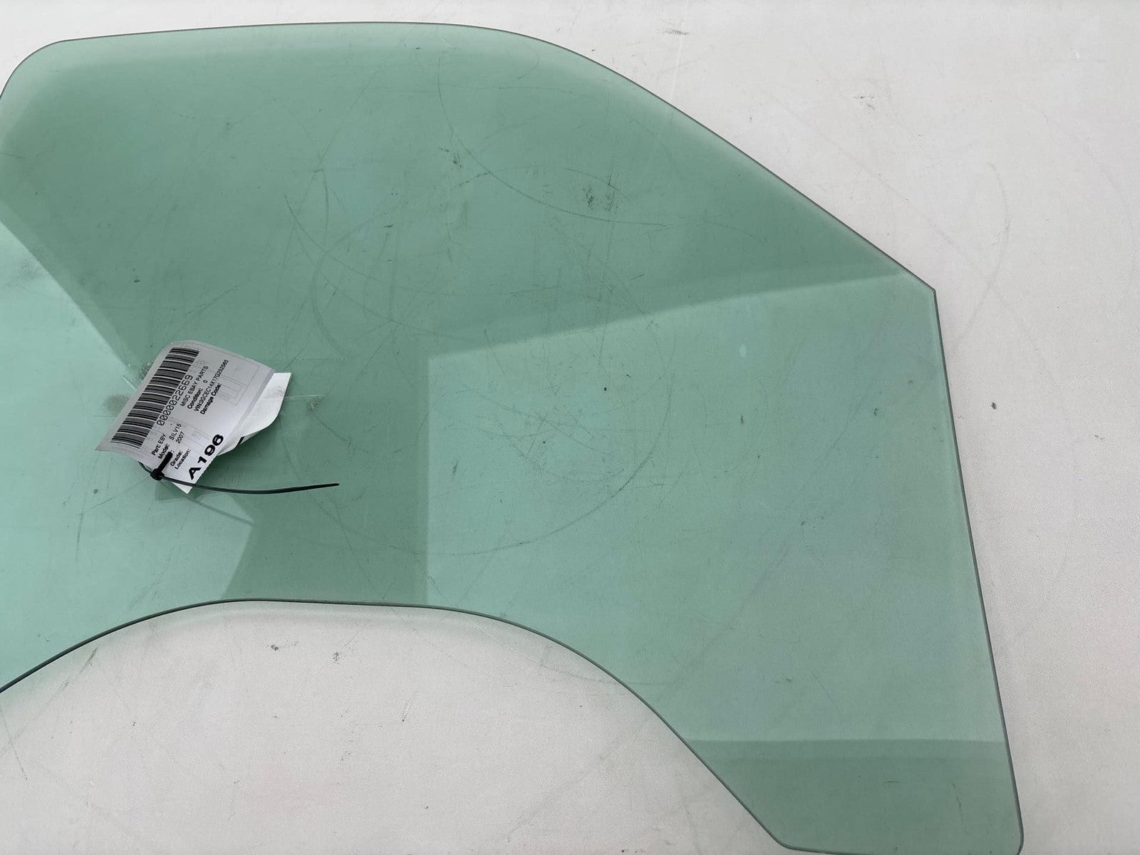 1999-2007 Chevrolet Silverado 1500 Front Left Door Window Glass OEM