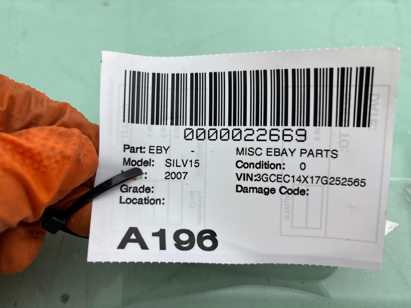 1999-2007 Chevrolet Silverado 1500 Front Left Door Window Glass OEM