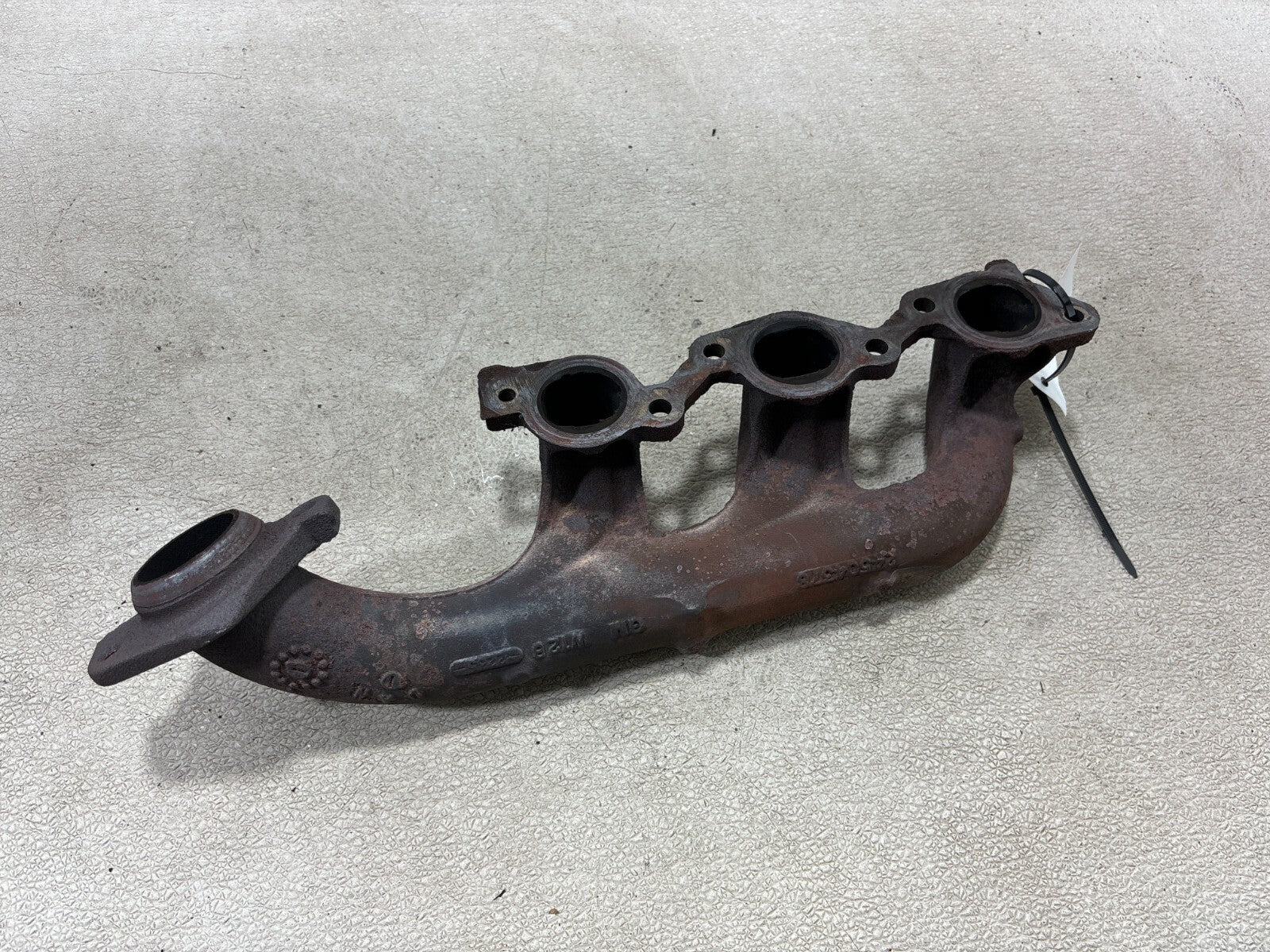 2000-2005 Buick Lesabre Front Left Exhaust Manifold 24504378 Oem