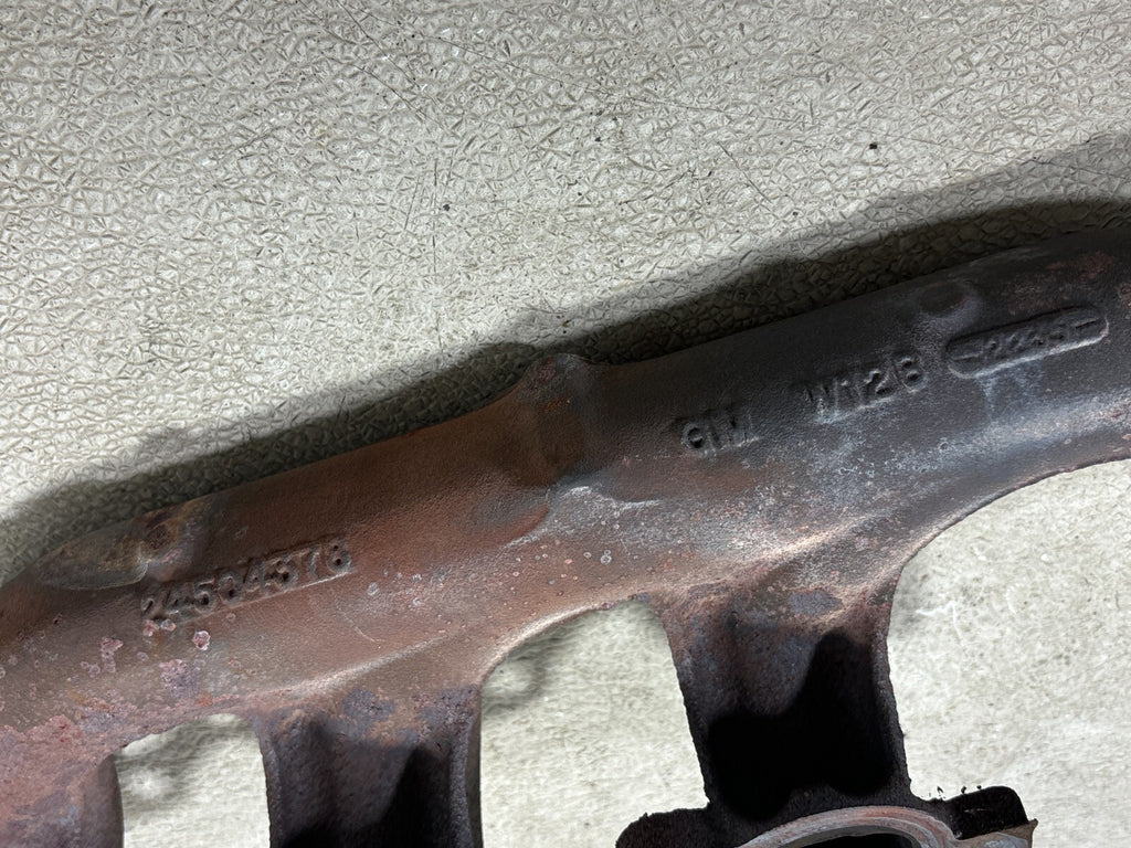 2000-2005 Buick Lesabre Front Left Exhaust Manifold 24504378 Oem