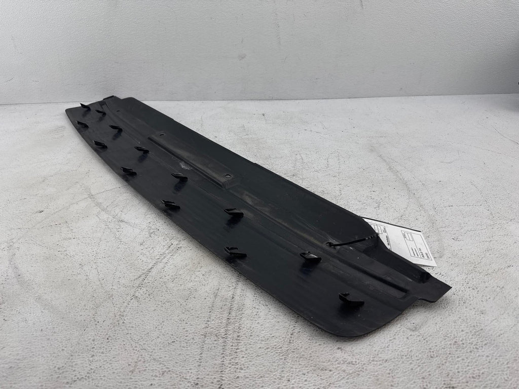 2000 Saturn Sw2 Rear Bumper Step Pad Cover Oem