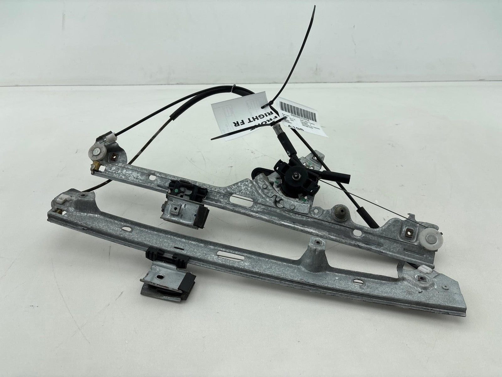 1999-2007 Chevrolet Silverado 1500 Front Right Door Window Regulator OEM