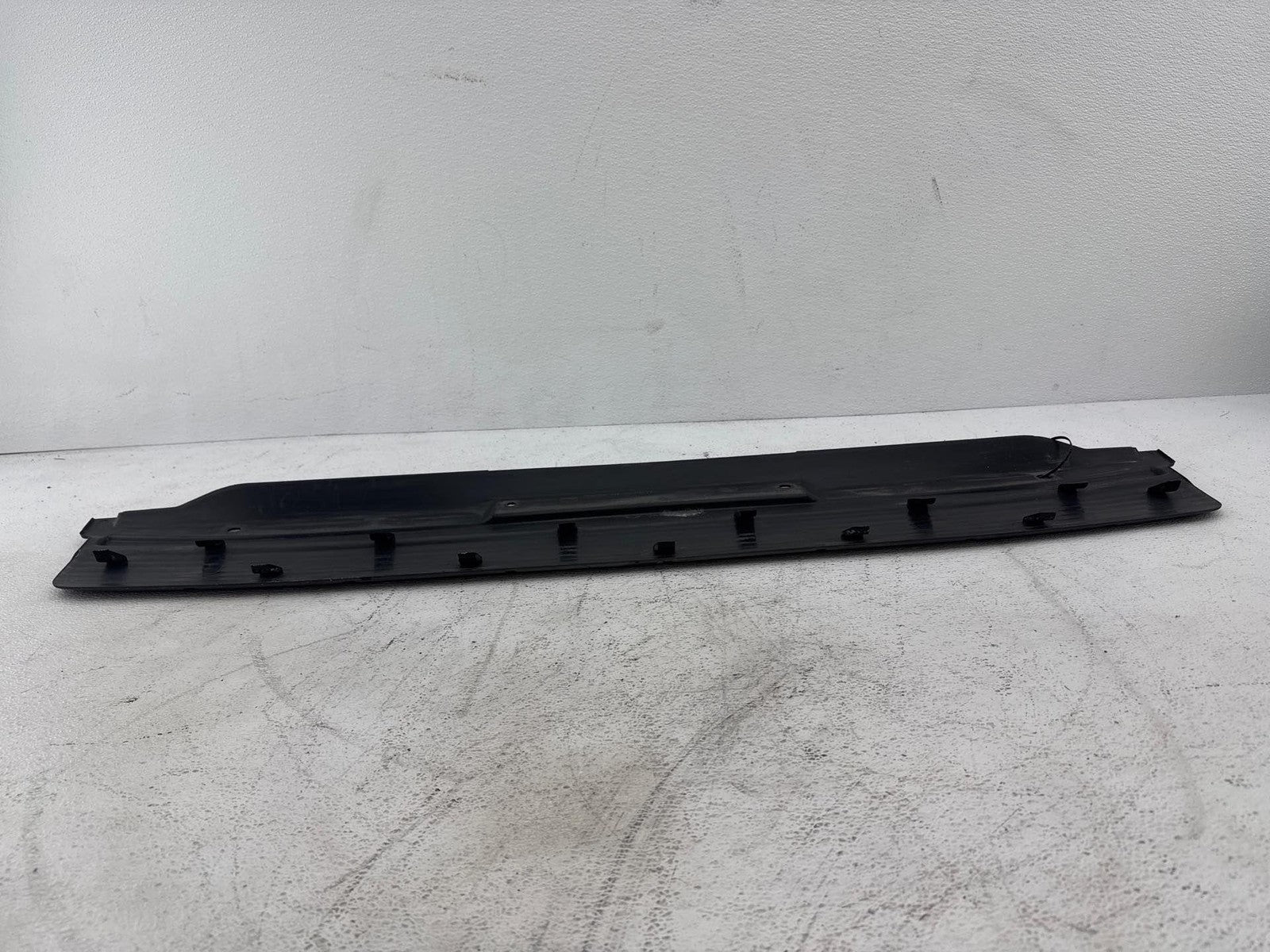 2000 Saturn Sw2 Rear Bumper Step Pad Cover Oem