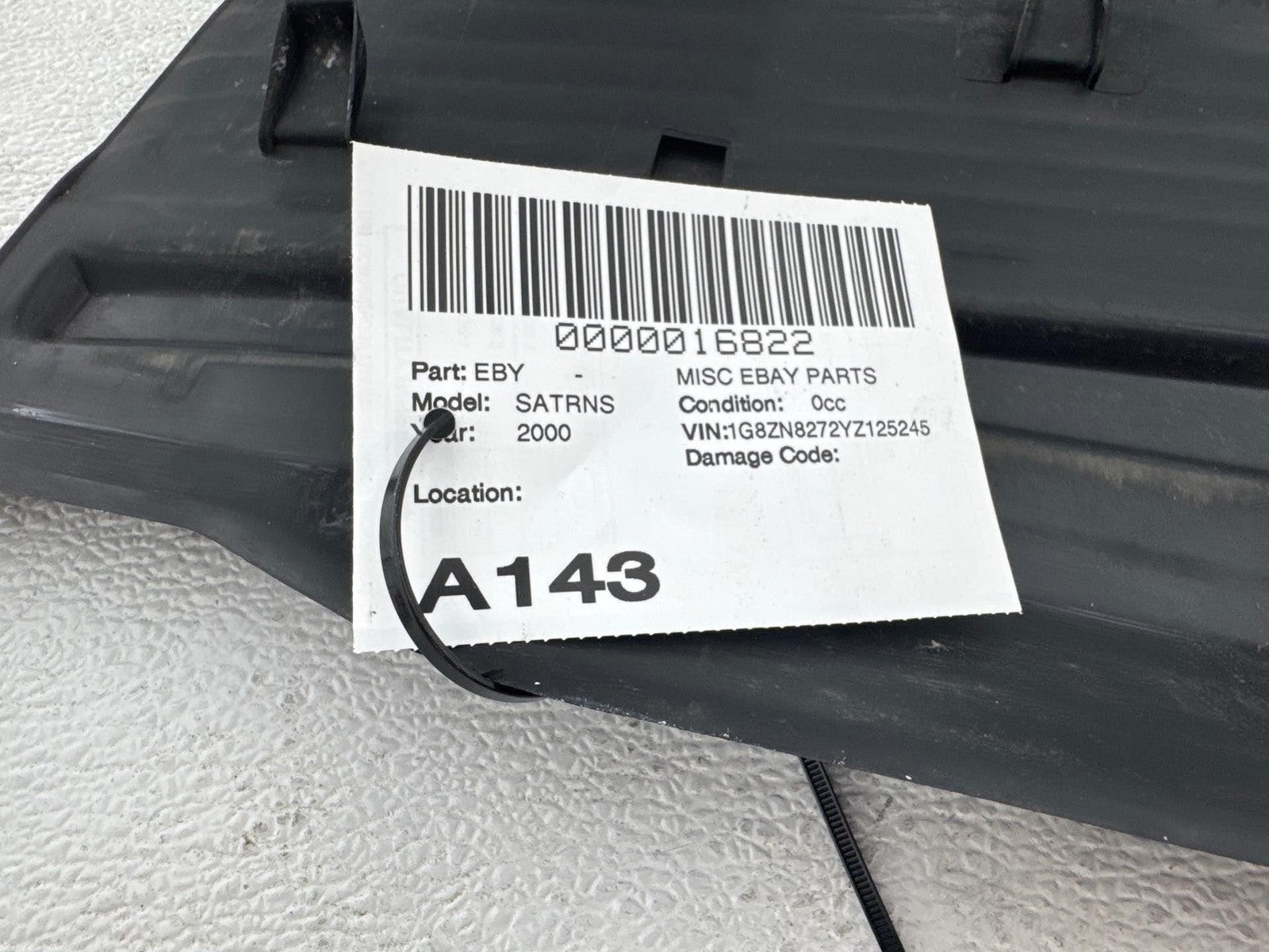 2000 Saturn Sw2 Rear Bumper Step Pad Cover Oem