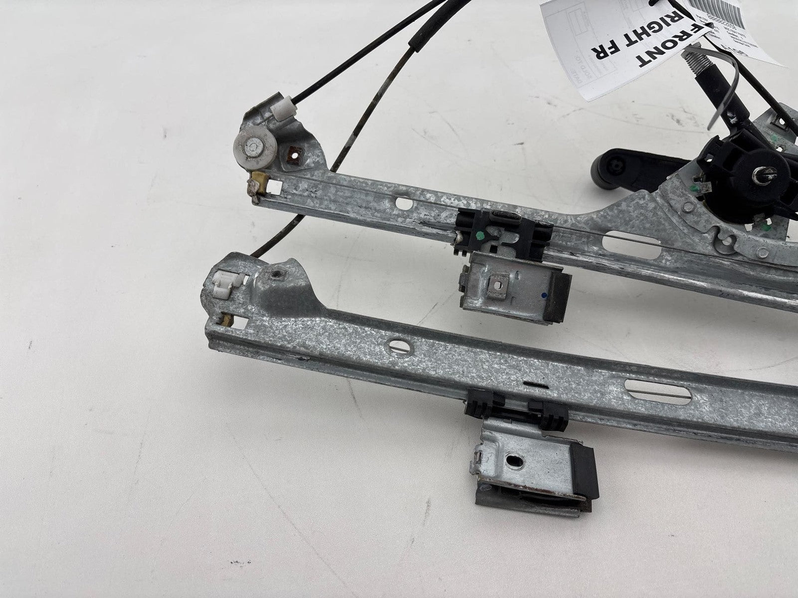 1999-2007 Chevrolet Silverado 1500 Front Right Door Window Regulator OEM