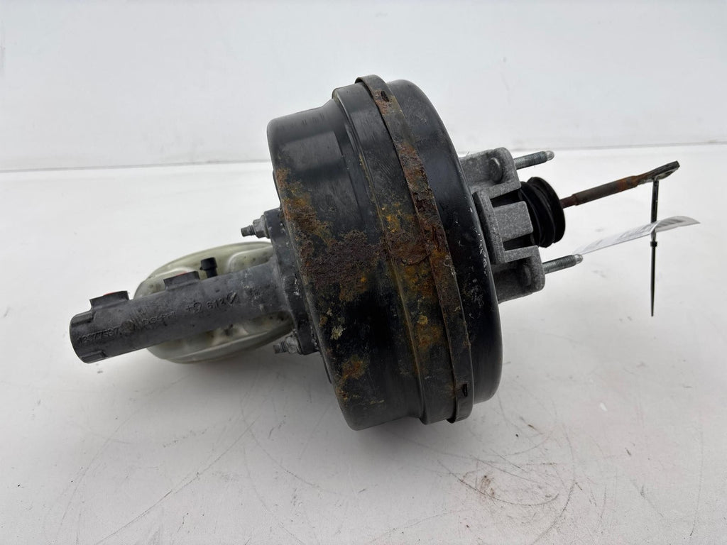 05-07 Chevrolet Silverado 1500 Brake Booster Master Cylinder W/ Reservoir OEM