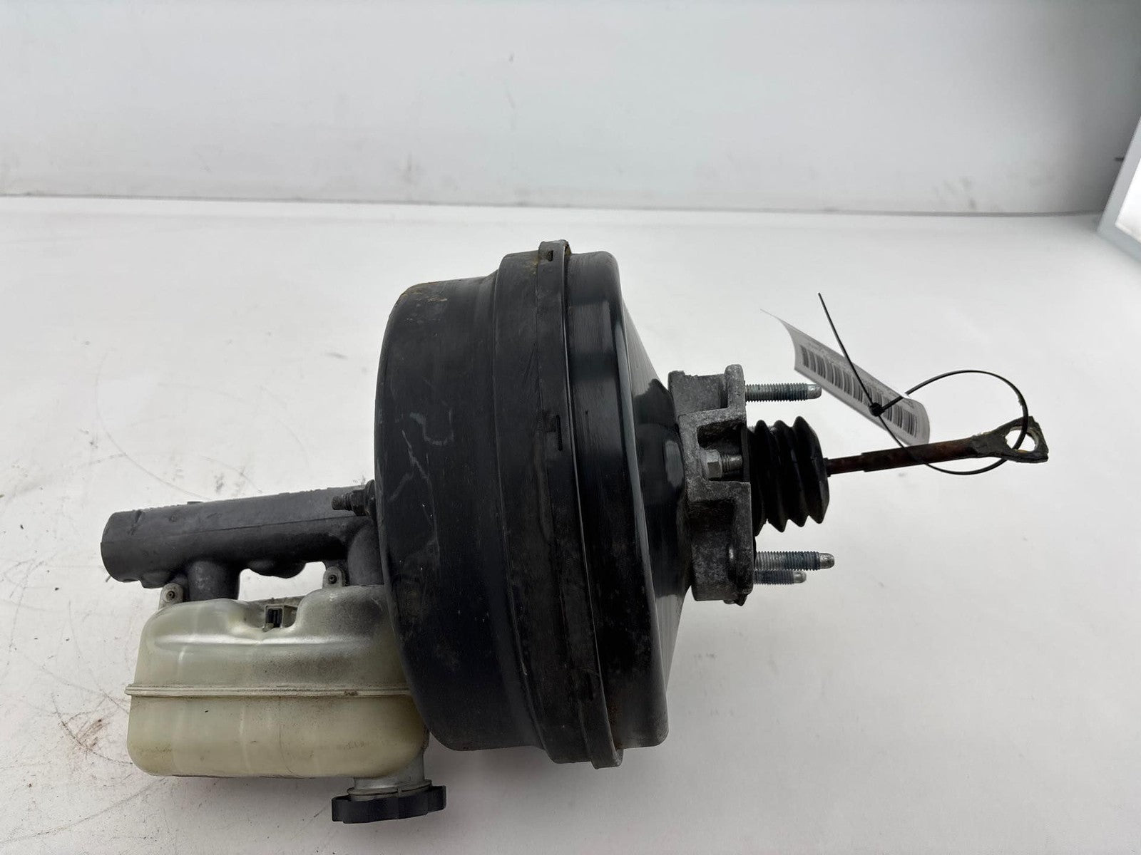 05-07 Chevrolet Silverado 1500 Brake Booster Master Cylinder W/ Reservoir OEM