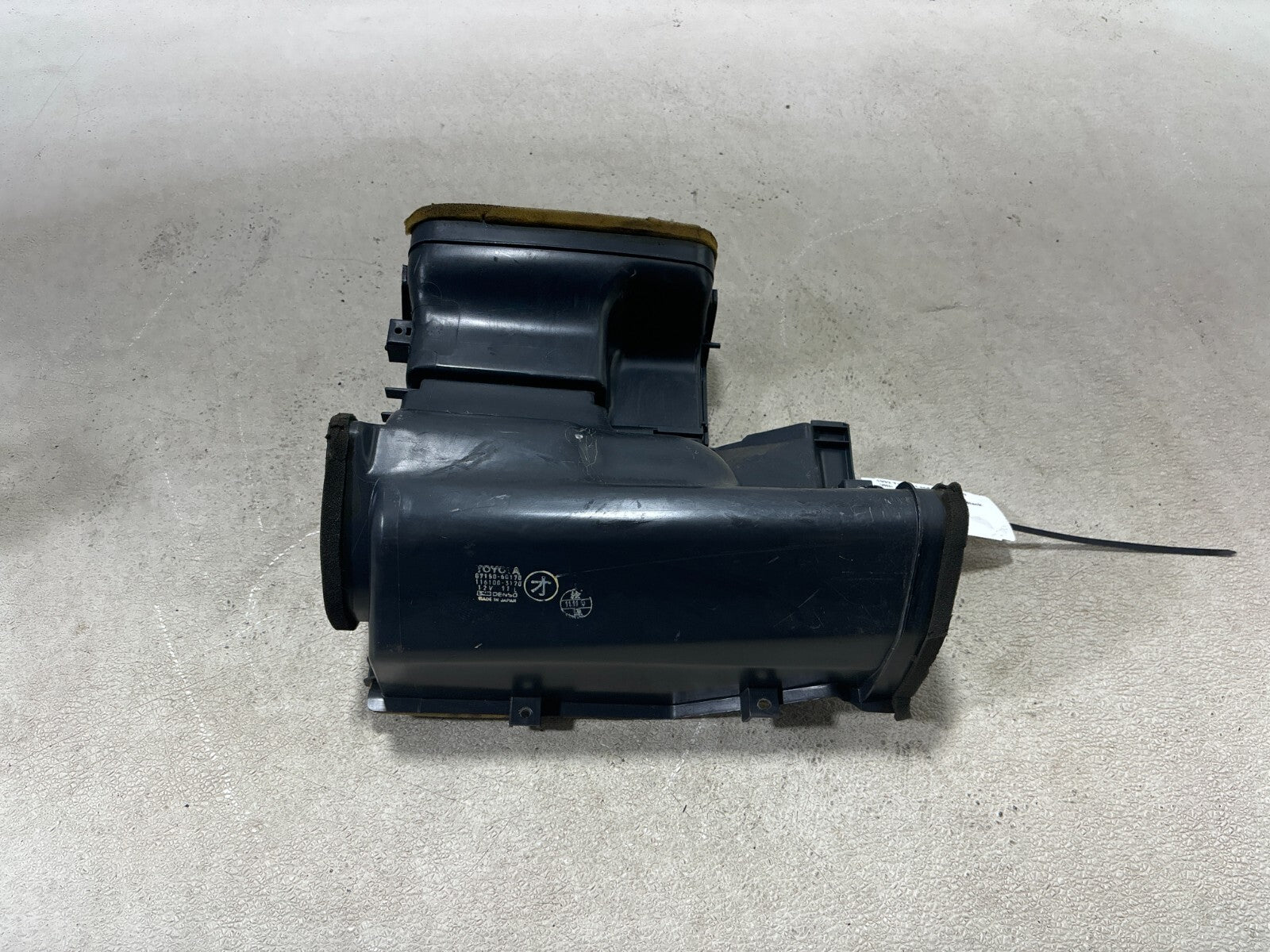 1992-1997 Toyota Land Cruiser Fj80 Heater Core Housing Assembly Oem 87150-60170