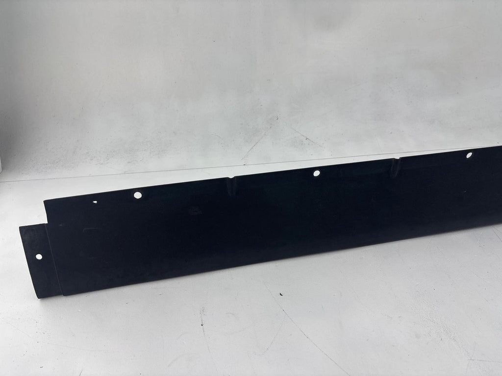 03-09 Hummer H2 Right Passenger Side Rocker Panel Skirt Molding Oem