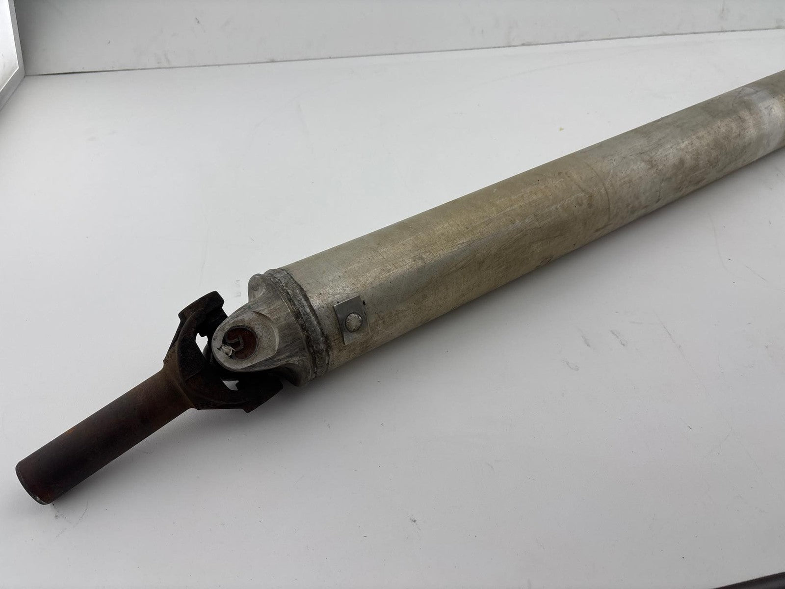 1999-2007 Chevrolet Silverado 1500 Rear Driveshaft Prop Shaft Assembly OEM