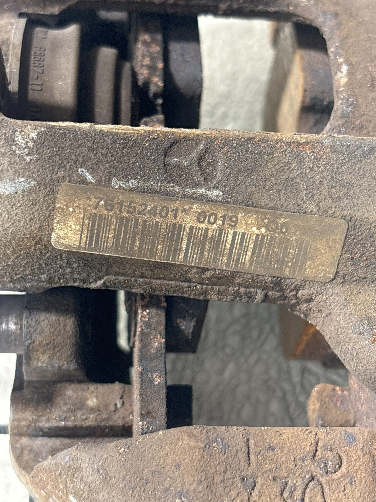 06-12 Mercedes Gl320 Gl350 Gl450 Ml500 Rear Left  Side Brake Caliper