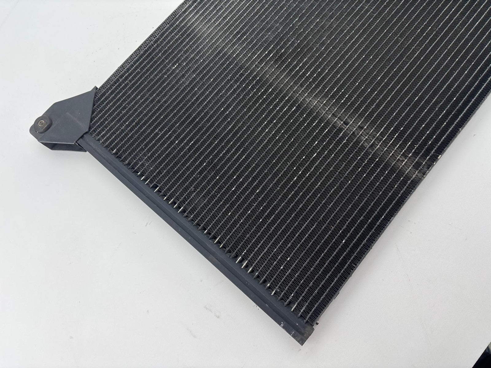 1999-2013 Chevrolet Silverado 1500 A/C AC Air Conditioning Condenser OEM