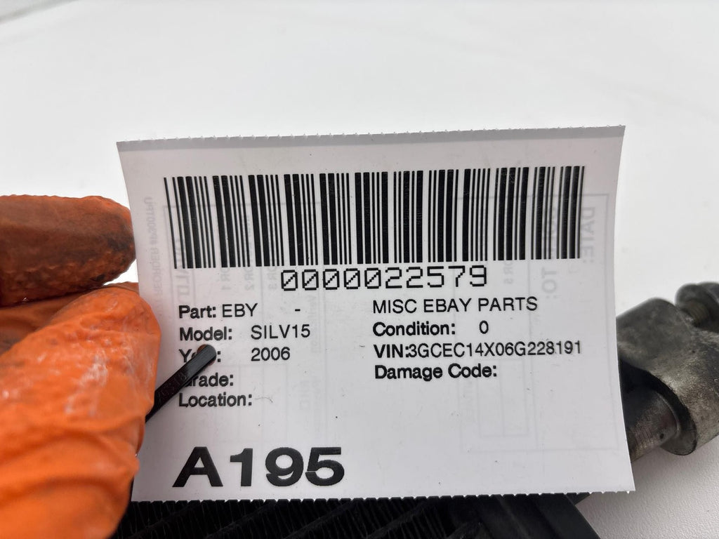 1999-2013 Chevrolet Silverado 1500 A/C AC Air Conditioning Condenser OEM