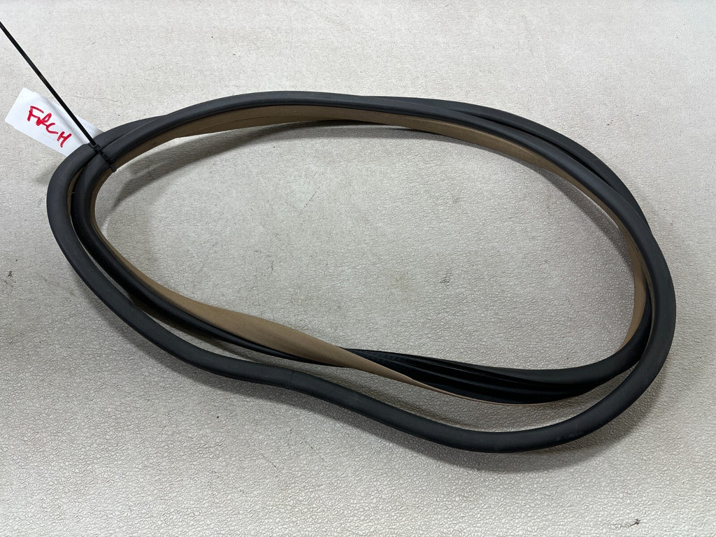 07-12 Mercedes Gl550 Gl320 Front Left Driver Door Body Seal Weather Strip