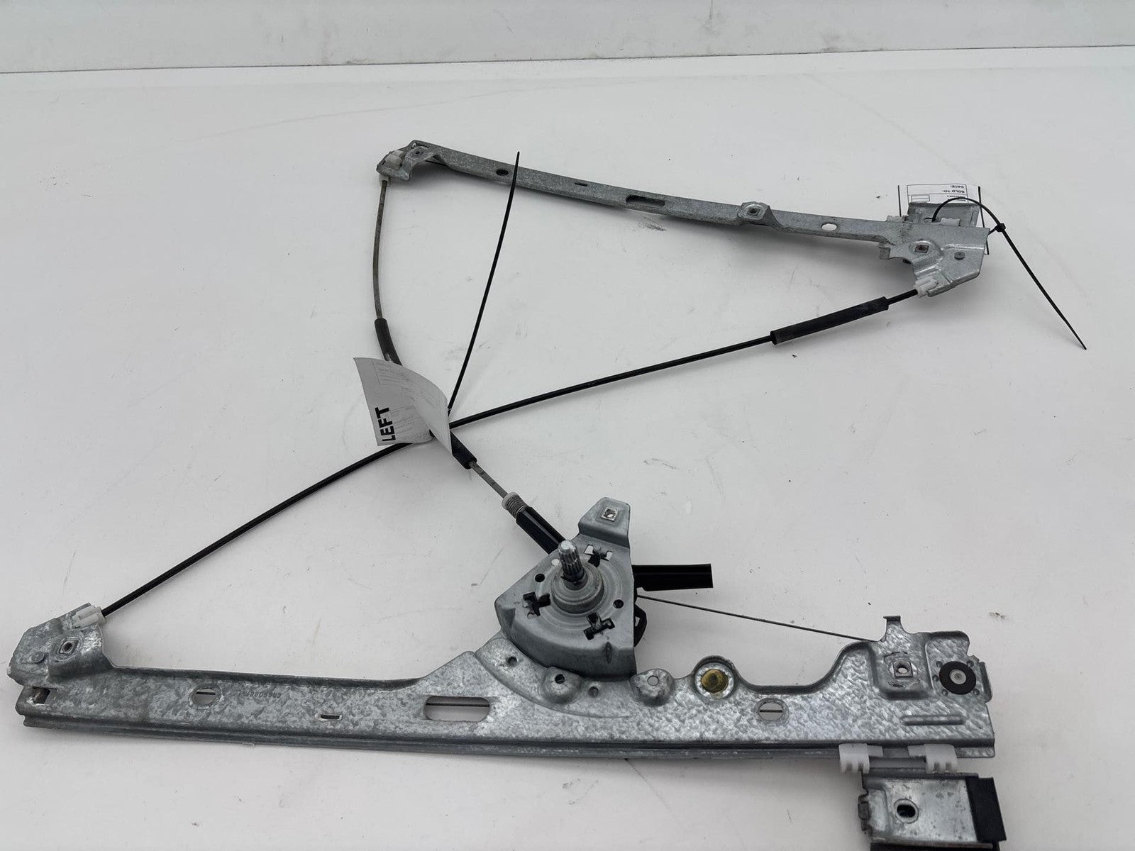 1999-2007 Chevrolet Silverado 1500 Front Left Door Manual Window Regulator OEM