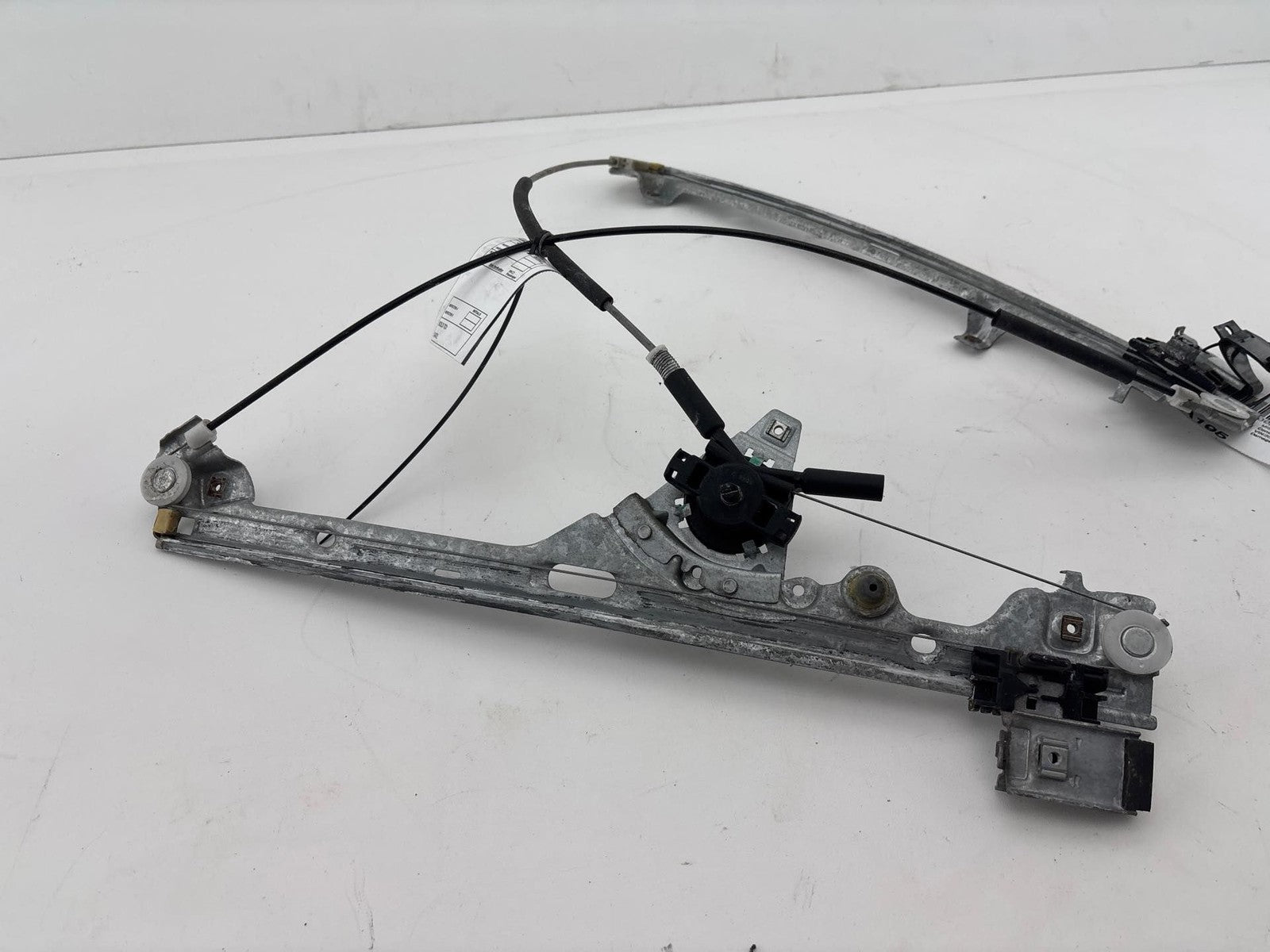 1999-2007 Chevrolet Silverado 1500 Front Right Door Manual Window Regulator OEM