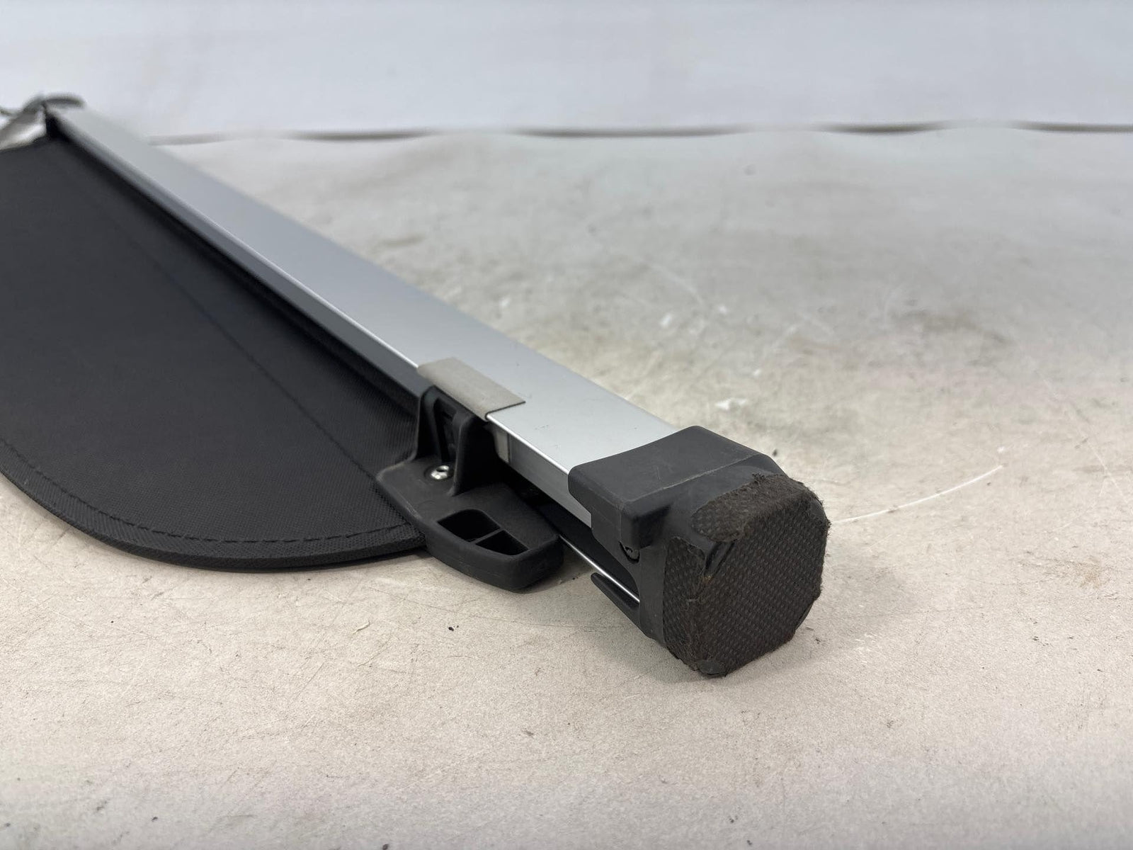 20-22 Subaru Outback Rear Trunk Cargo Tonneau Cover Oem