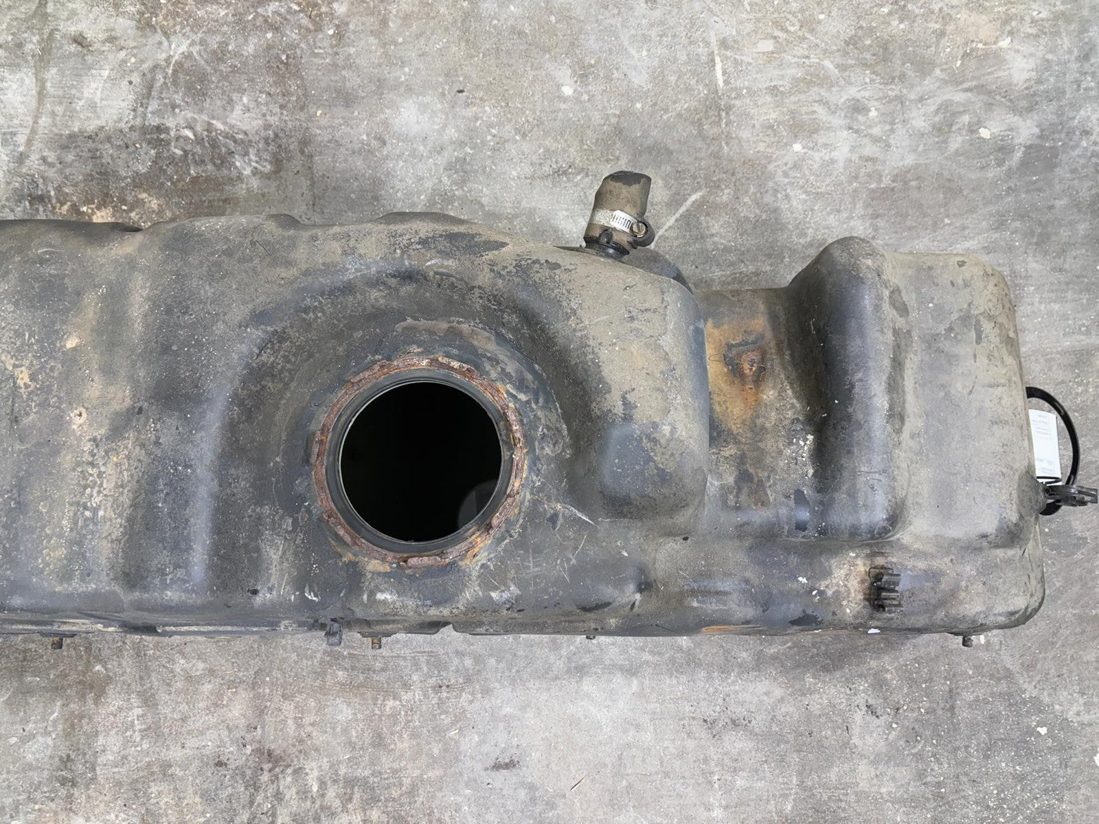 05-13 Chevrolet Silverado 1500 4.3L Fuel Gas Tank Reservoir 34 Gallon OEM