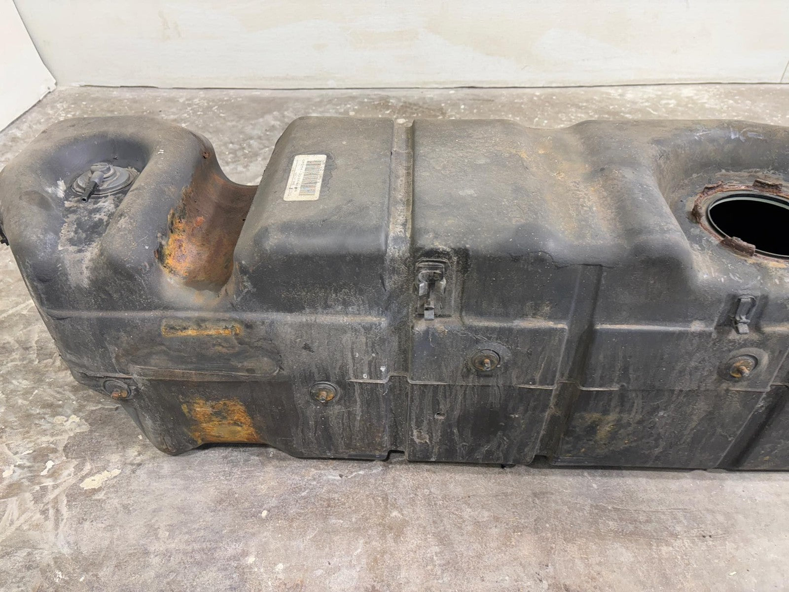 05-13 Chevrolet Silverado 1500 4.3L Fuel Gas Tank Reservoir 34 Gallon OEM