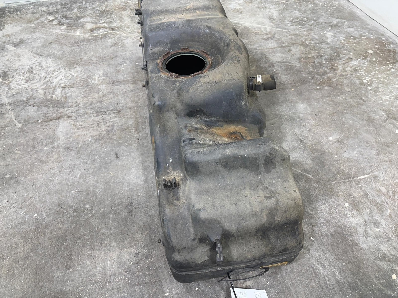 05-13 Chevrolet Silverado 1500 4.3L Fuel Gas Tank Reservoir 34 Gallon OEM