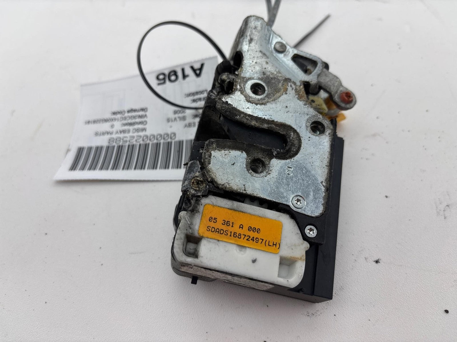 03-07 Chevy Silverado 1500 Front Left Side Door Lock Latch Actuator OEM