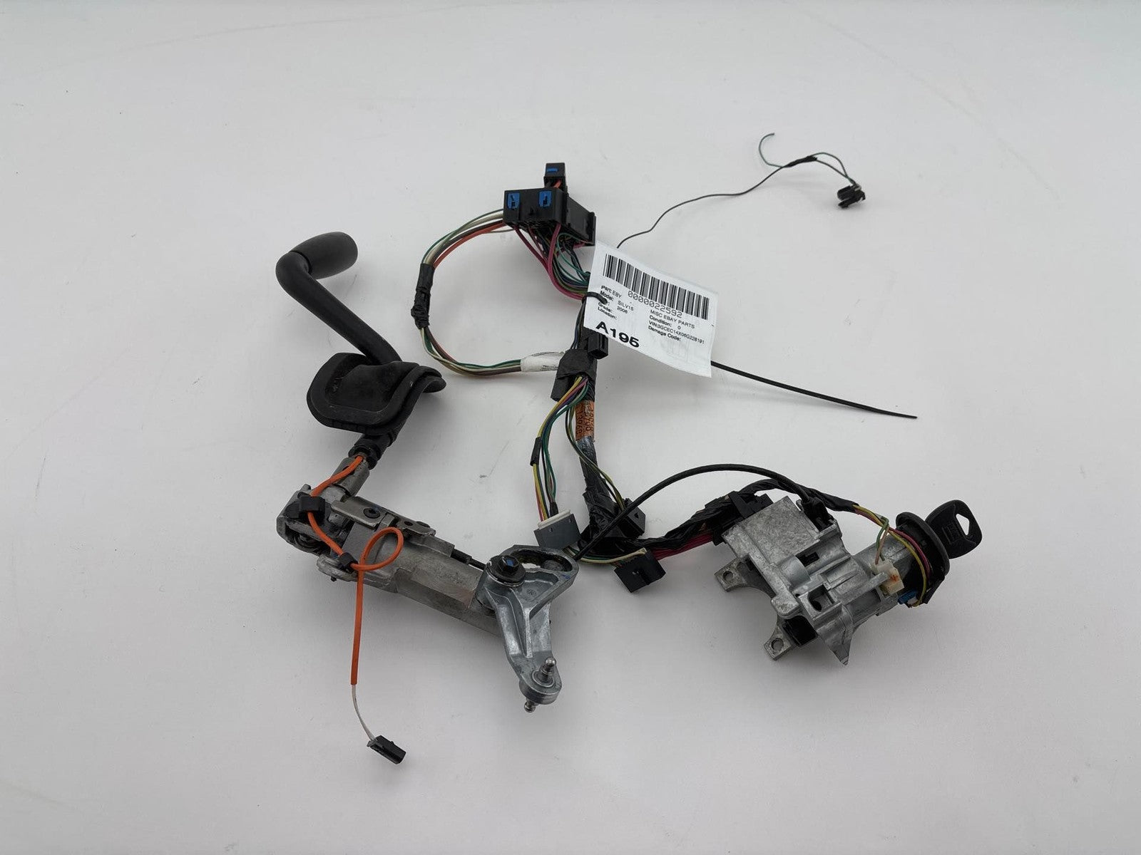 03-07 Chevy Silverado Ignition Lock Cylinder Assembly W/ Gear Shifter Lever OEM