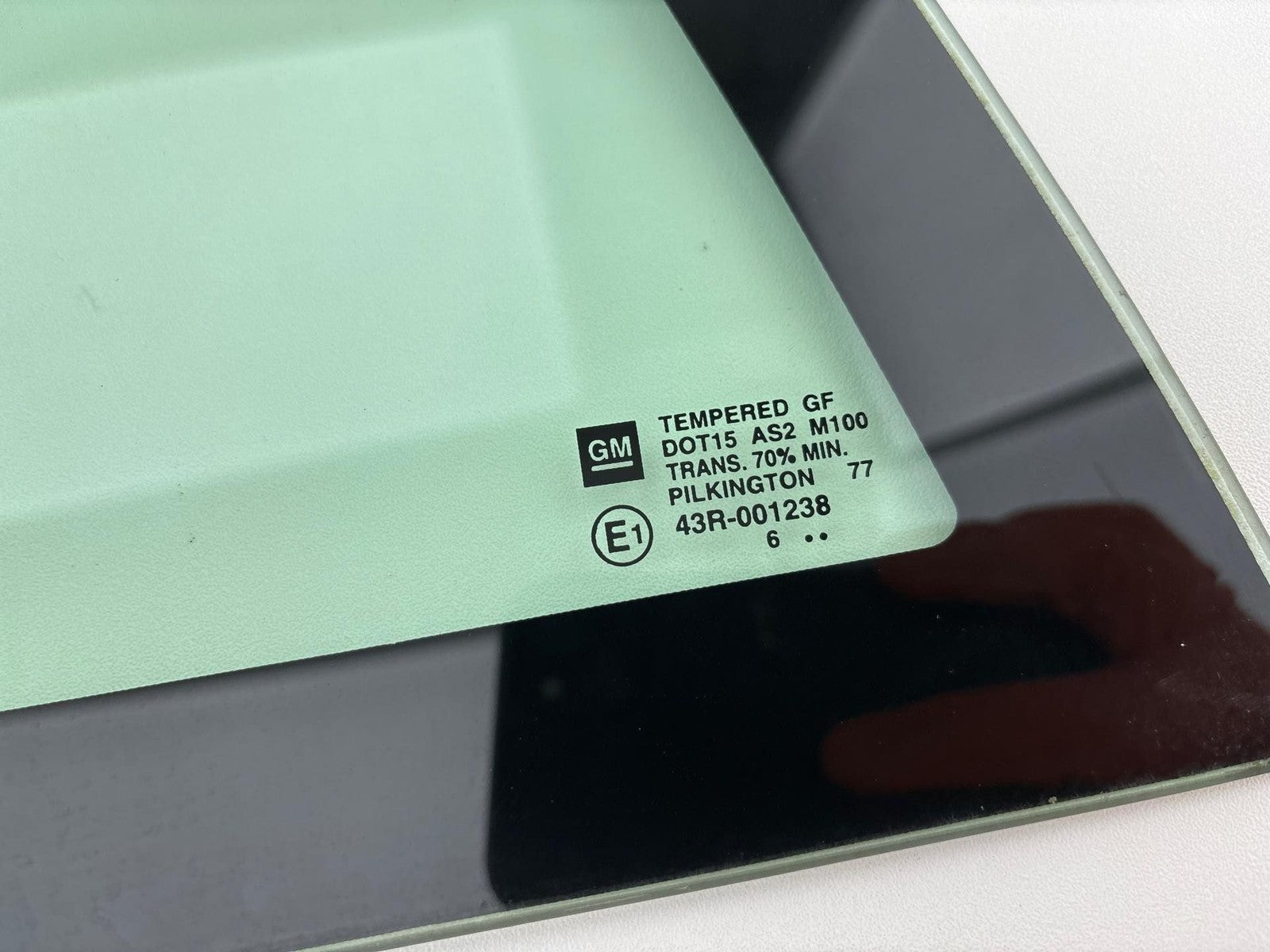 1999-2007 Chevrolet Silverado 1500 Rear Windshield Back Window Glass OEM