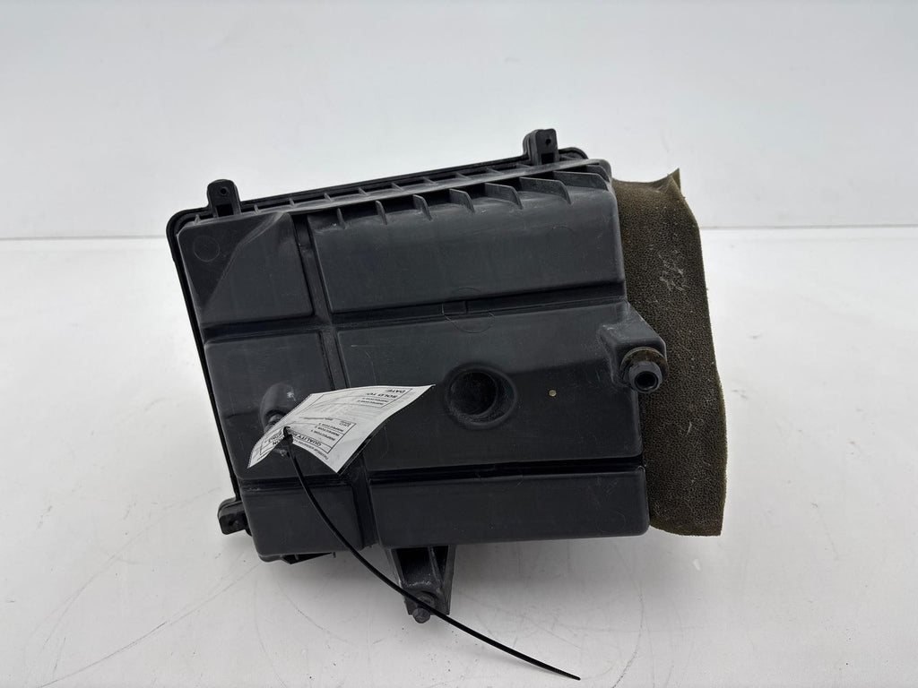 1999-2009 Chevrolet Silverado 1500 Air Intake Cleaner Box OEM