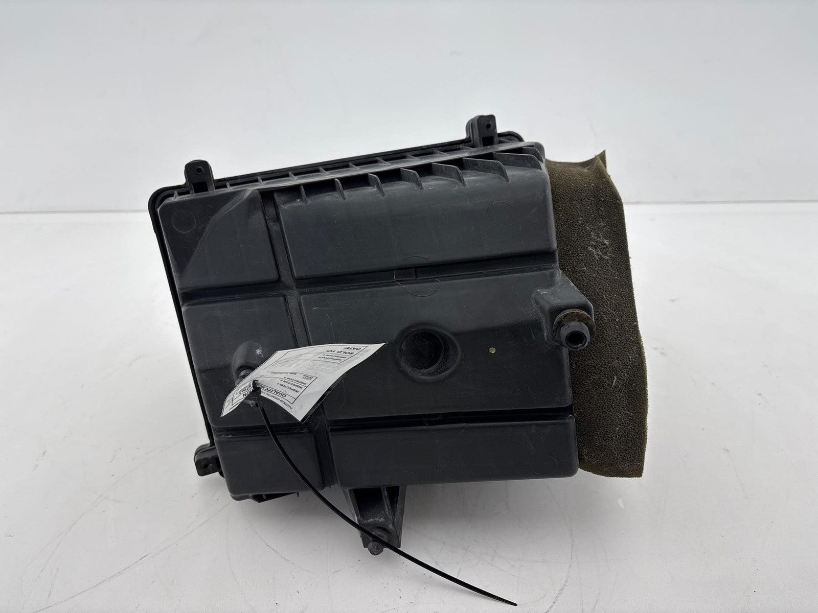 1999-2009 Chevrolet Silverado 1500 Air Intake Cleaner Box OEM