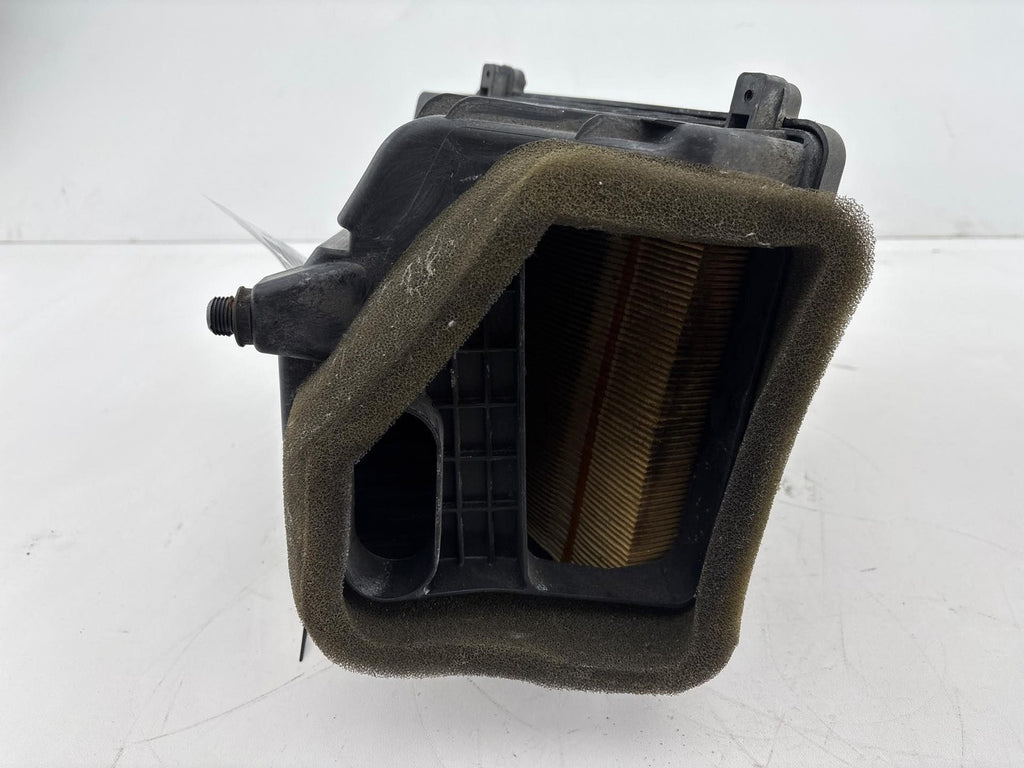 1999-2009 Chevrolet Silverado 1500 Air Intake Cleaner Box OEM
