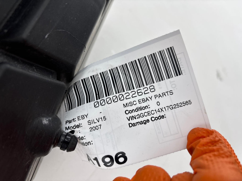 1999-2009 Chevrolet Silverado 1500 Air Intake Cleaner Box OEM