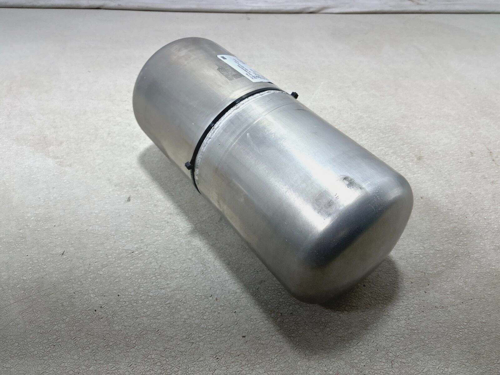 03-12 Mercedes Ml Gl Airmatic Suspension Air Compressor Cylinder Rear Diesel