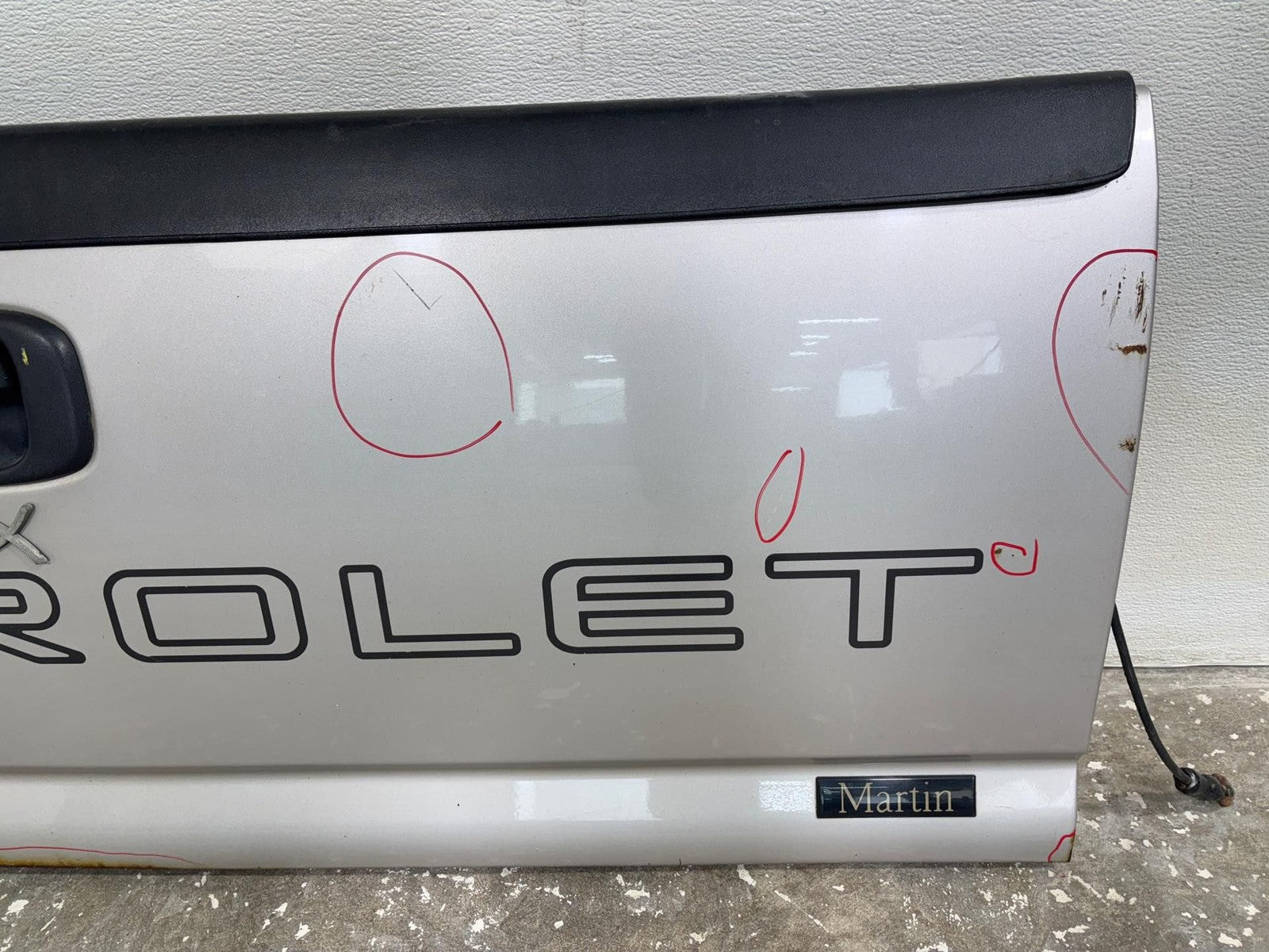 1999-2007 Chevrolet Silverado 1500 Pickup Rear Trunk Decklid Tail Lift Gate OEM