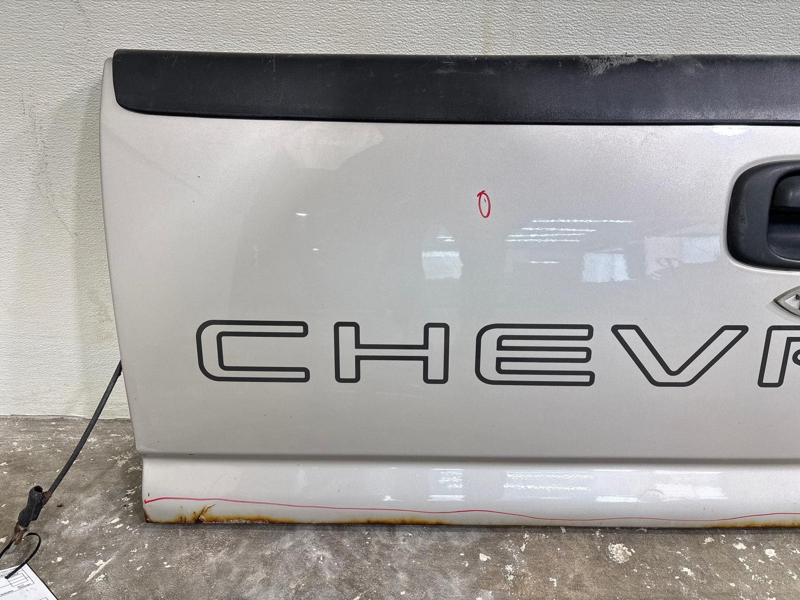 1999-2007 Chevrolet Silverado 1500 Pickup Rear Trunk Decklid Tail Lift Gate OEM