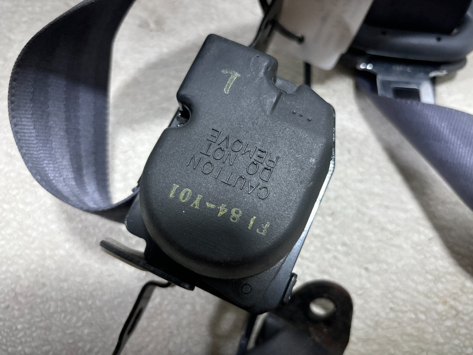 1992 Toyota Land Cruiser Rear Left Side Seat Belt Seatbelt Retractor Black Oem