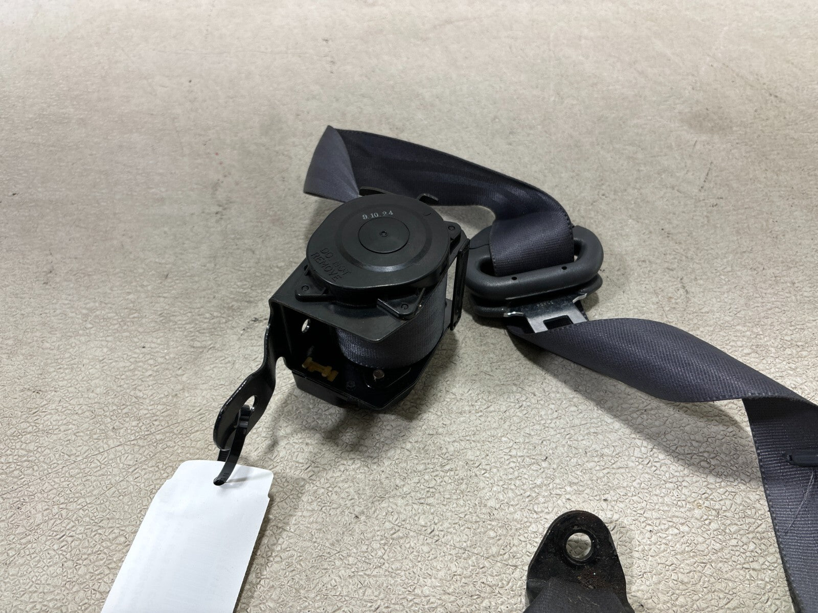 1992 Toyota Land Cruiser Rear Left Side Seat Belt Seatbelt Retractor Black Oem