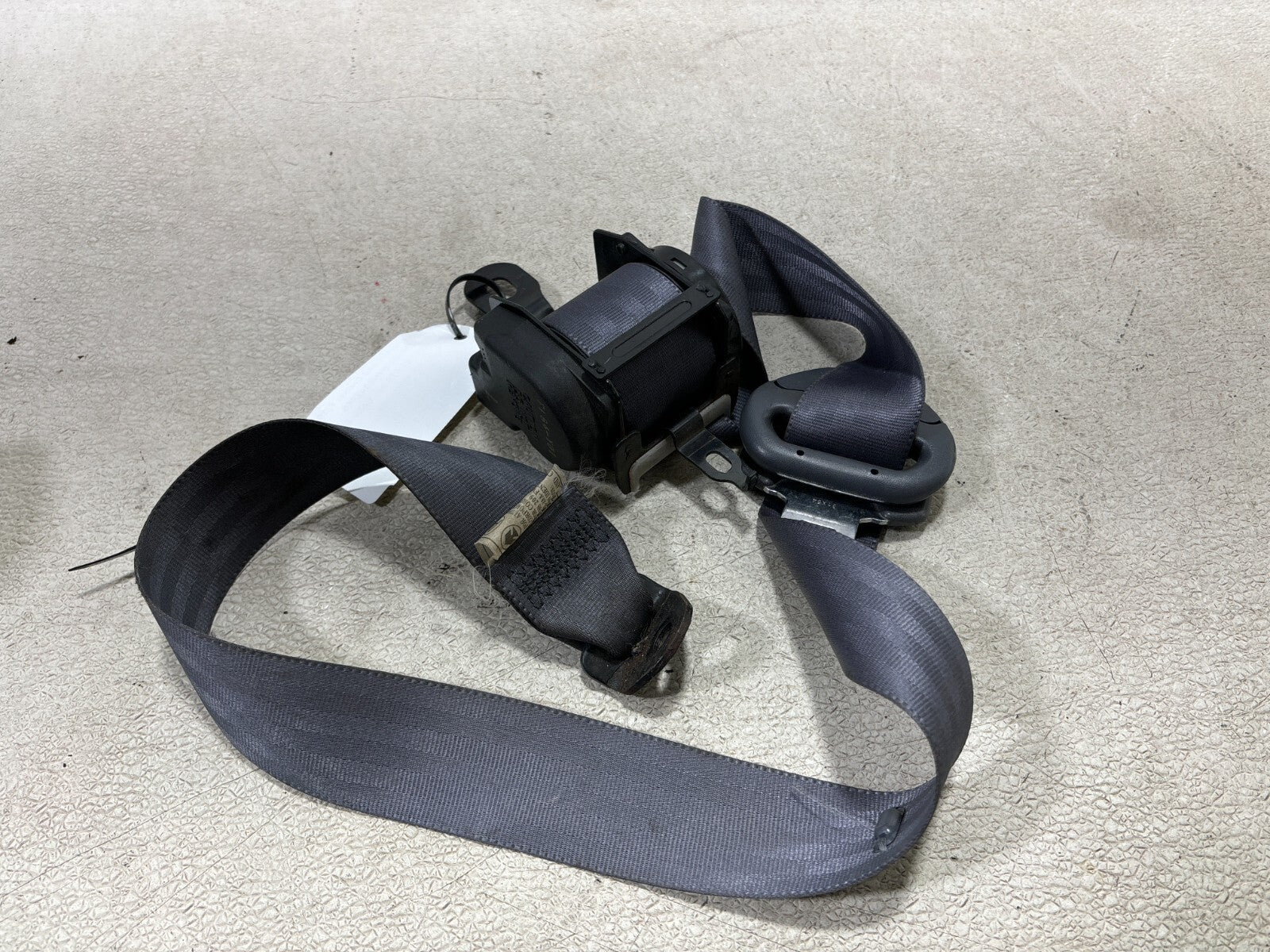 1992 Toyota Land Cruiser Rear Left Side Seat Belt Seatbelt Retractor Black Oem