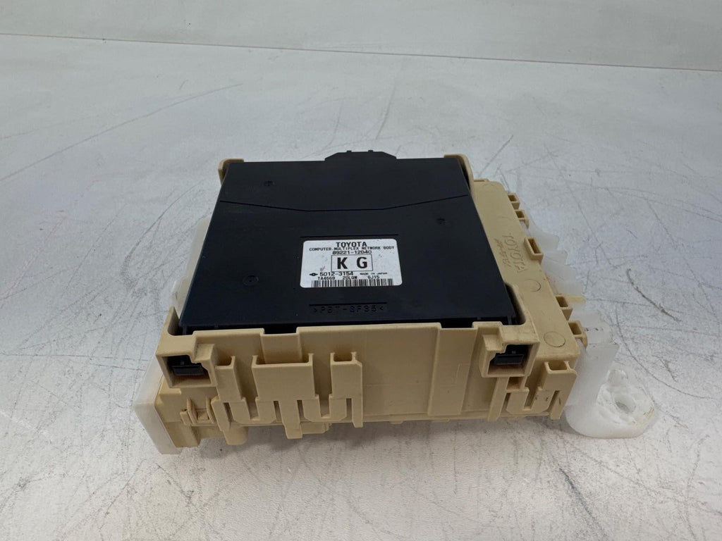 16-18 Toyota Corolla Im Cabin Fuse Relay Box Body Multiplex Module Unit Oem