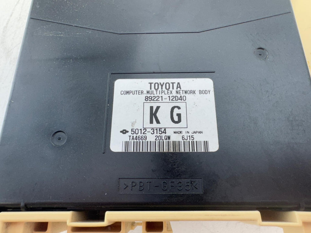 16-18 Toyota Corolla Im Cabin Fuse Relay Box Body Multiplex Module Unit Oem