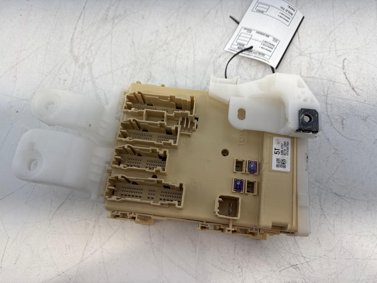 16-18 Toyota Corolla Im Cabin Fuse Relay Box Body Multiplex Module Unit Oem