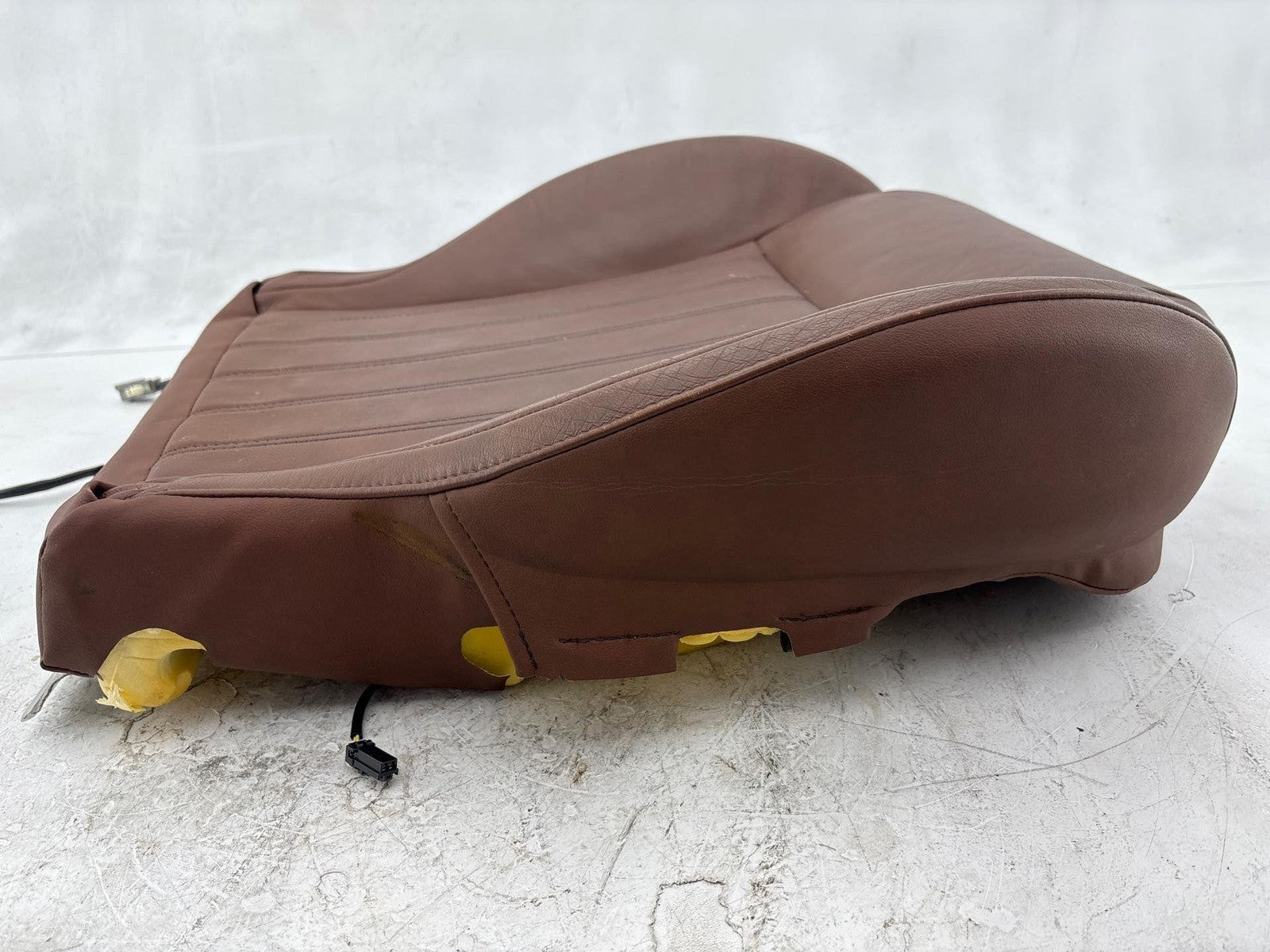 12-18 Fiat 500 Front Right Lower Seat Bottom Cushion Oem