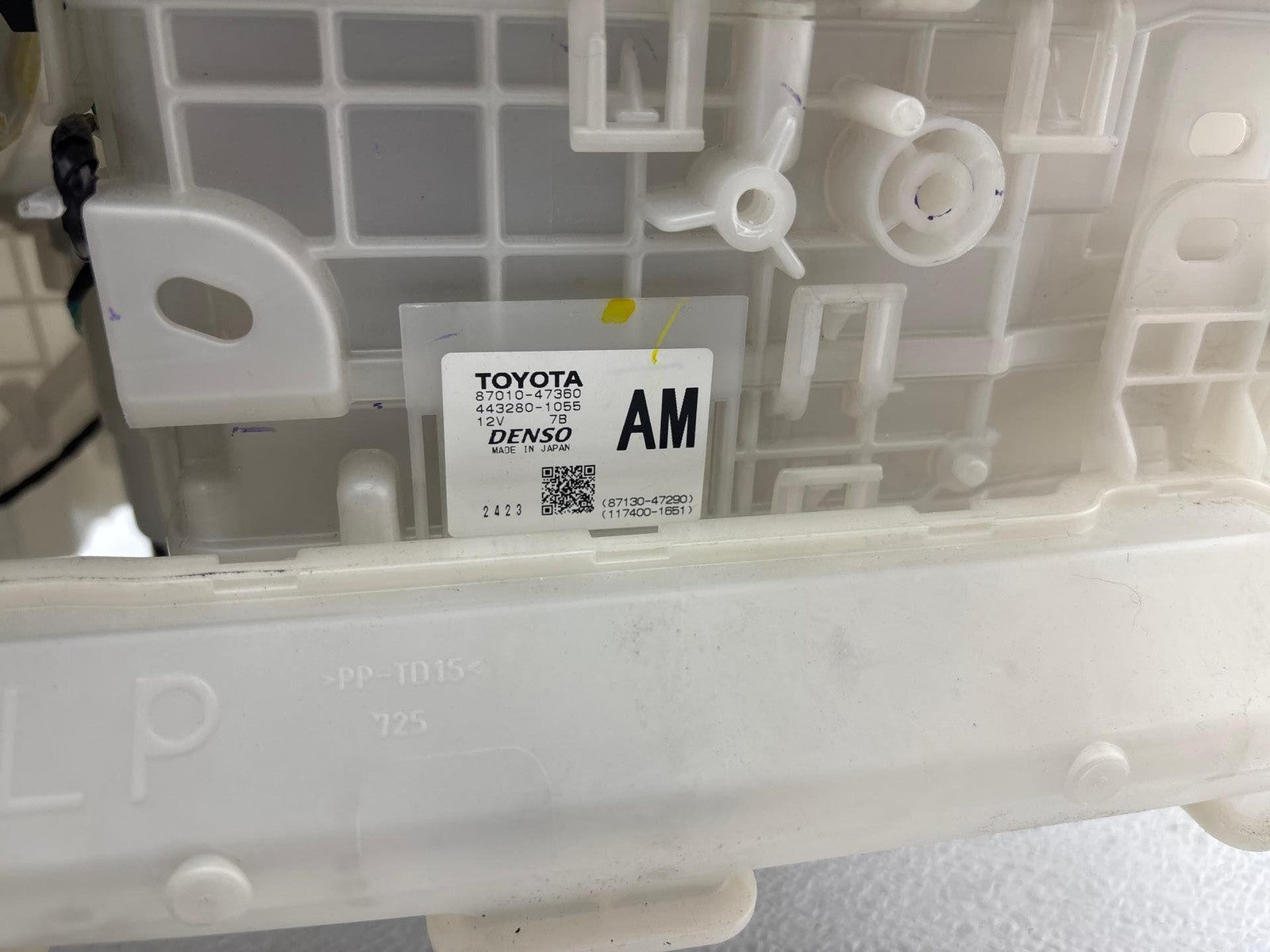 17-22 Toyota Prius Prime Phev Hybrid Climate Heater Housing W/ Blower Motor Oem