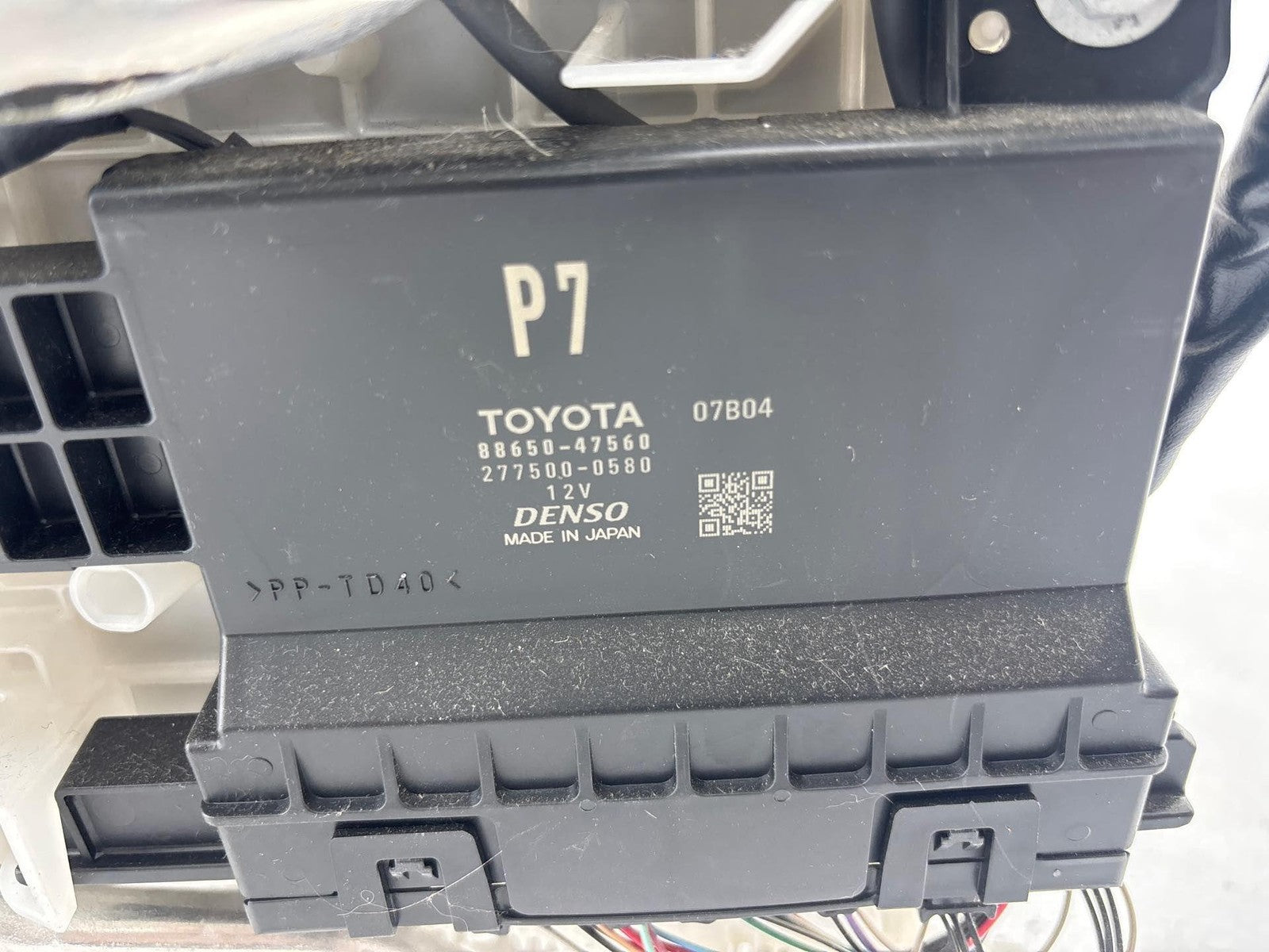 17-22 Toyota Prius Prime Phev Hybrid Climate Heater Housing W/ Blower Motor Oem